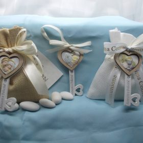 cod.RR7200 Chiave in resina con immagine a scelta Sacra Famiglia, Teca porta ostie, tiara e bastone pastorale - cm. 9 -